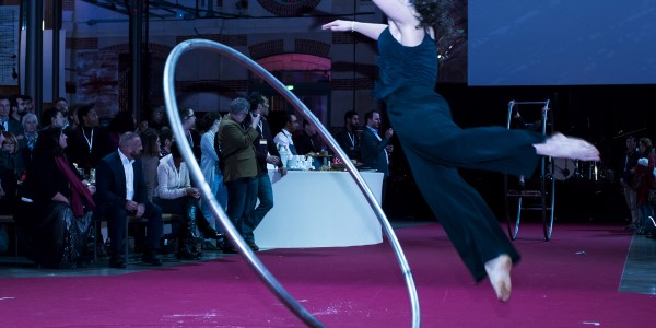Superbe show de l’École nationale du cirque de Rosny-sous-Bois (ENACR lors de la soirée du centenaire